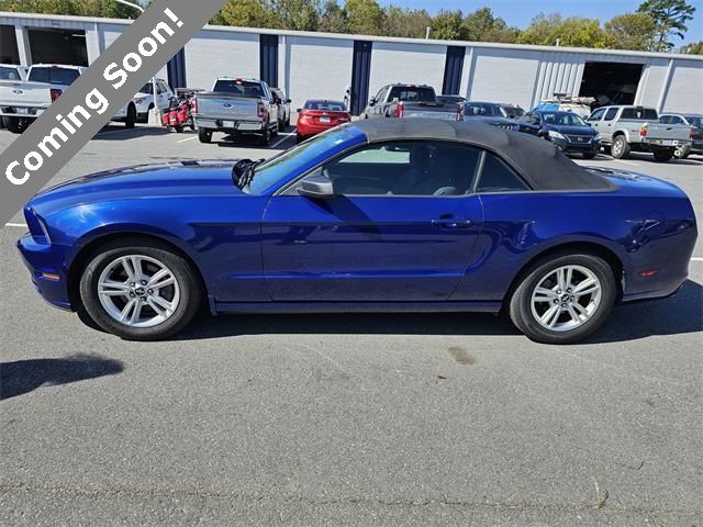 2014 Ford Mustang V6