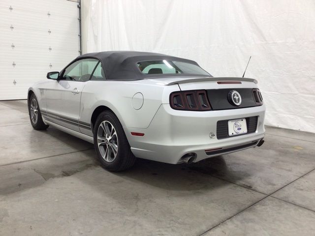 2014 Ford Mustang V6