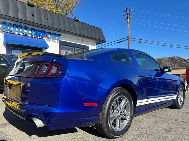 2014 Ford Mustang V6