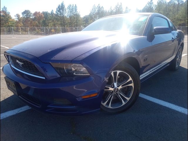 2014 Ford Mustang V6