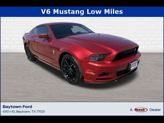 2014 Ford Mustang V6