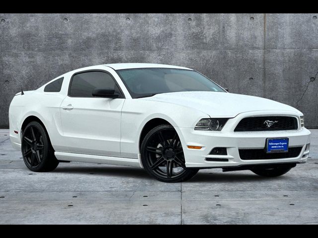 2014 Ford Mustang V6