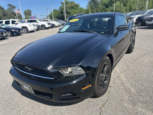 2014 Ford Mustang V6