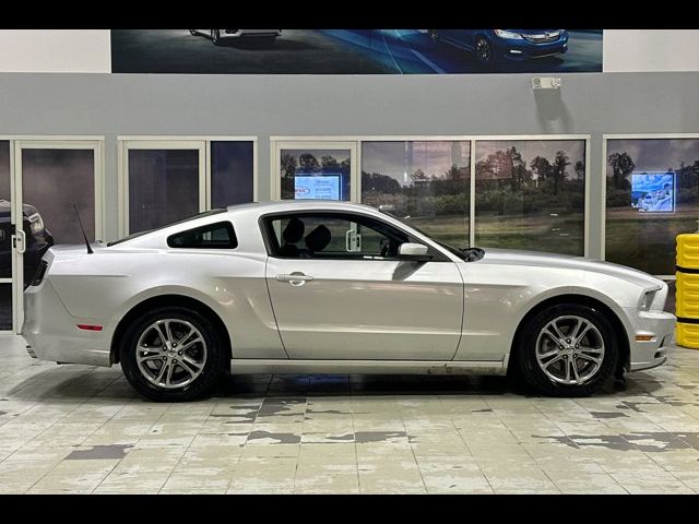 2014 Ford Mustang V6