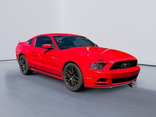 2014 Ford Mustang V6