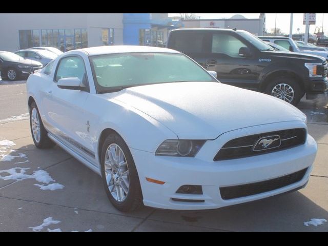 2014 Ford Mustang V6