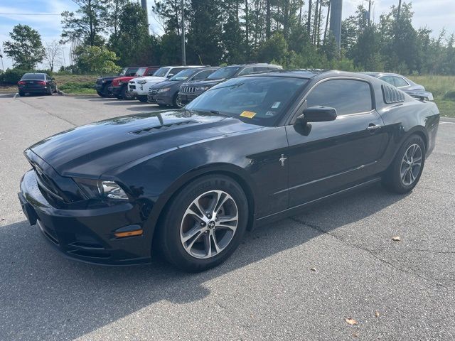 2014 Ford Mustang V6