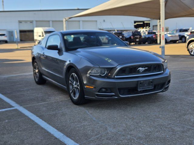 2014 Ford Mustang V6