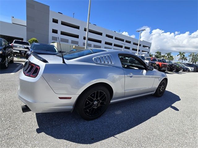 2014 Ford Mustang V6