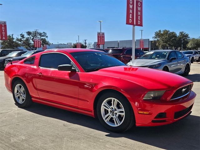 2014 Ford Mustang V6