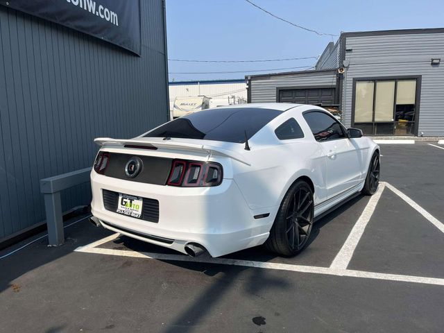 2014 Ford Mustang V6