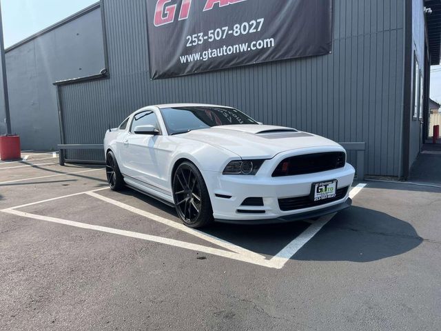 2014 Ford Mustang V6