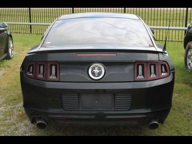 2014 Ford Mustang V6