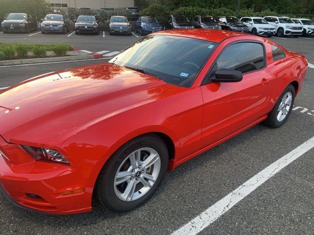 2014 Ford Mustang V6