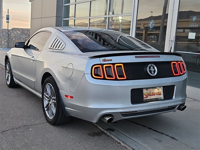 2014 Ford Mustang V6