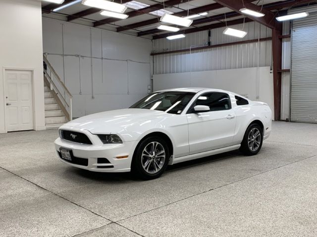 2014 Ford Mustang V6