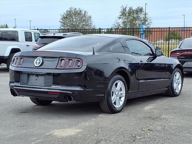 2014 Ford Mustang V6