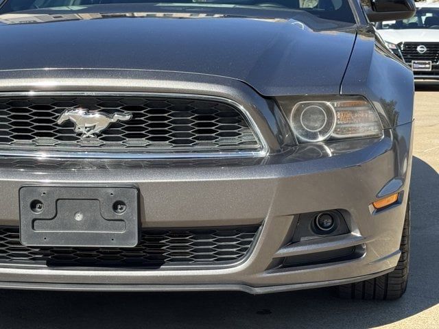 2014 Ford Mustang V6