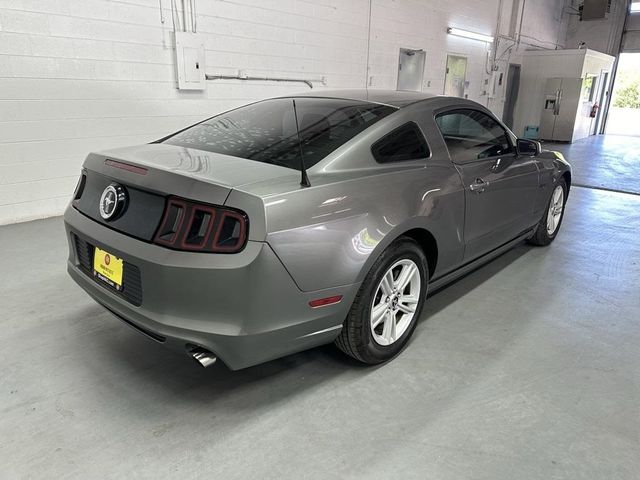 2014 Ford Mustang V6