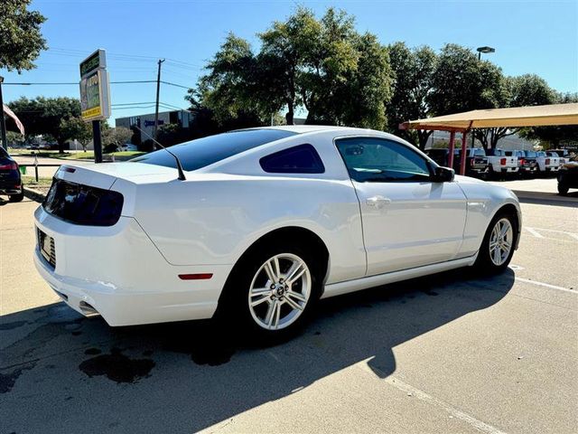 2014 Ford Mustang V6