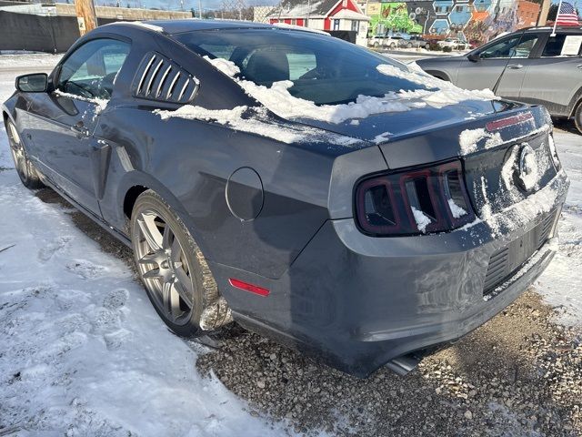 2014 Ford Mustang V6