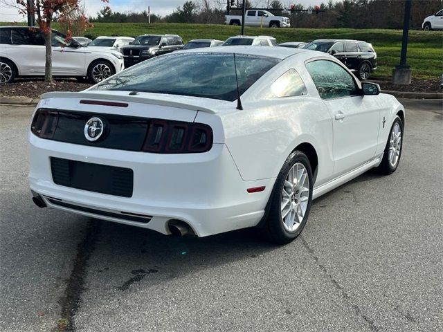 2014 Ford Mustang V6