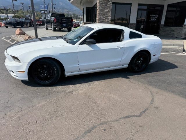 2014 Ford Mustang V6