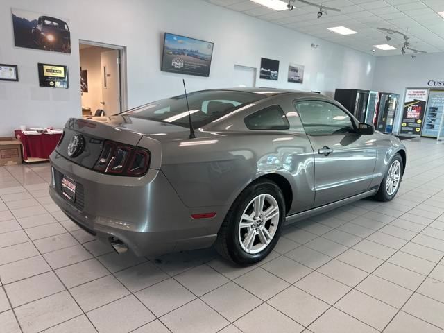 2014 Ford Mustang V6