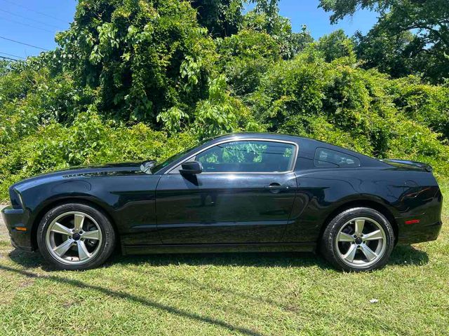 2014 Ford Mustang V6