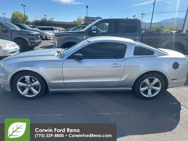 2014 Ford Mustang V6