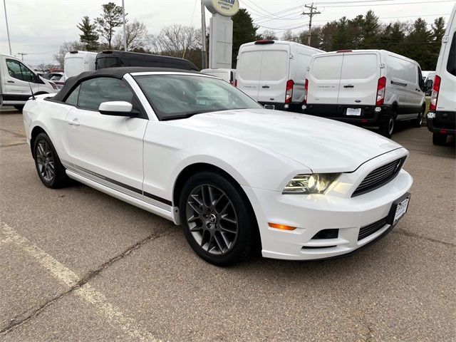 2014 Ford Mustang V6