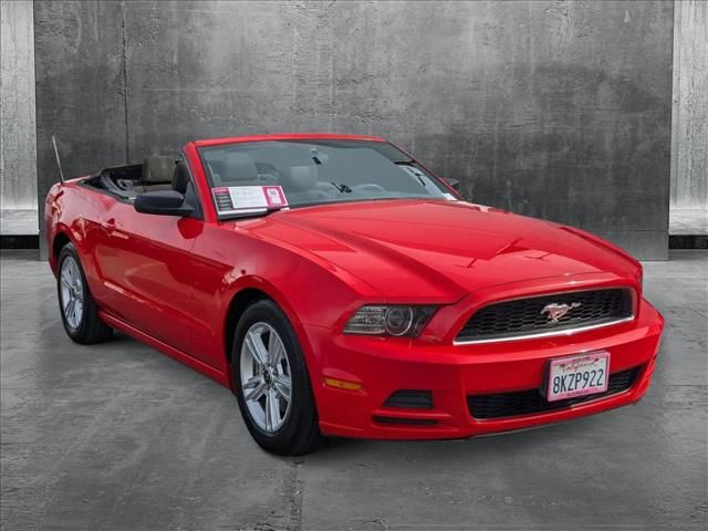 2014 Ford Mustang V6