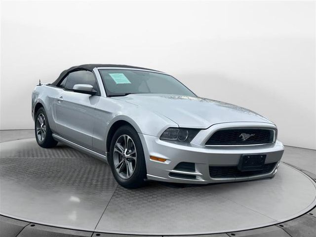 2014 Ford Mustang V6