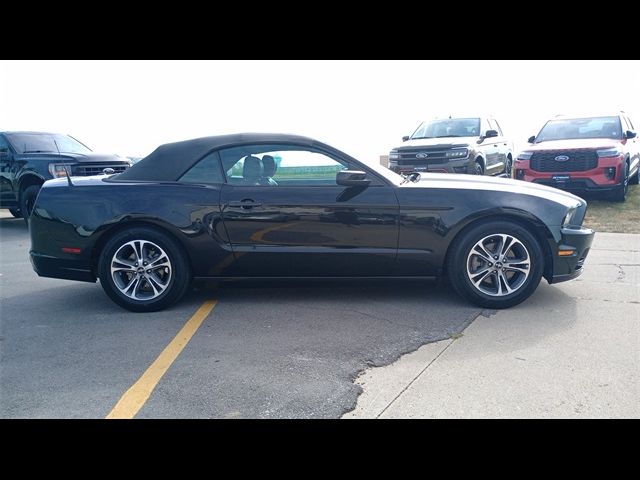 2014 Ford Mustang V6