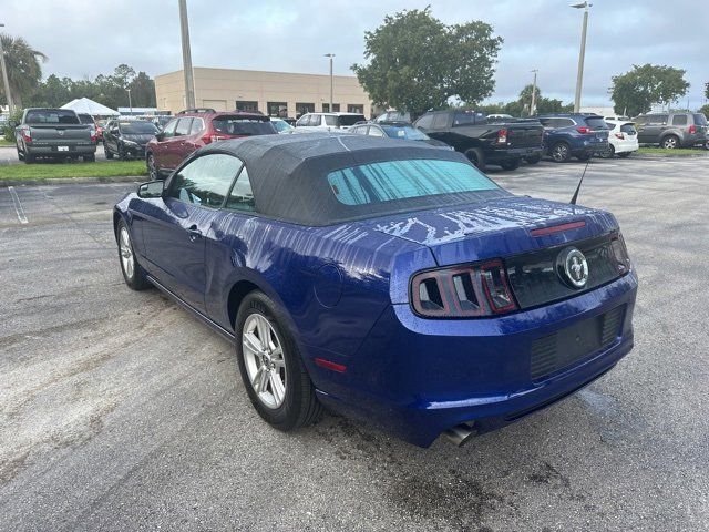 2014 Ford Mustang V6