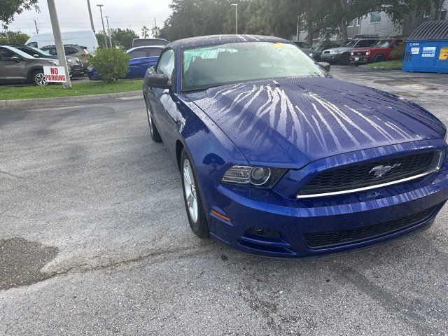 2014 Ford Mustang V6