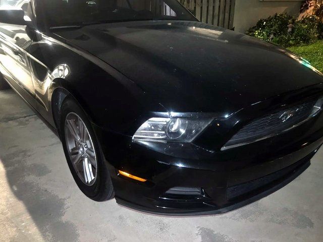 2014 Ford Mustang V6