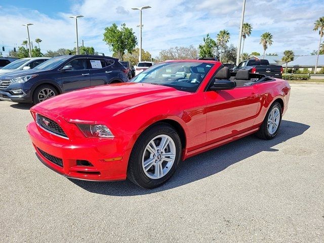 2014 Ford Mustang V6