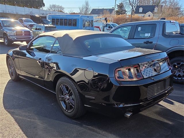2014 Ford Mustang V6