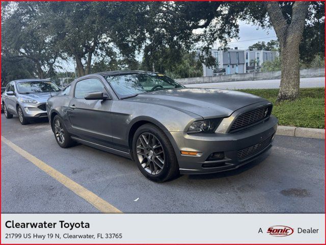 2014 Ford Mustang V6