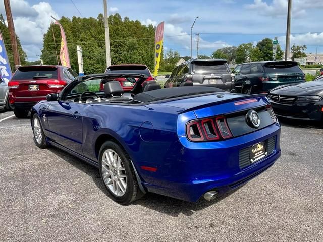 2014 Ford Mustang V6