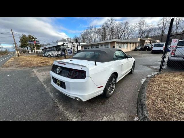 2014 Ford Mustang V6