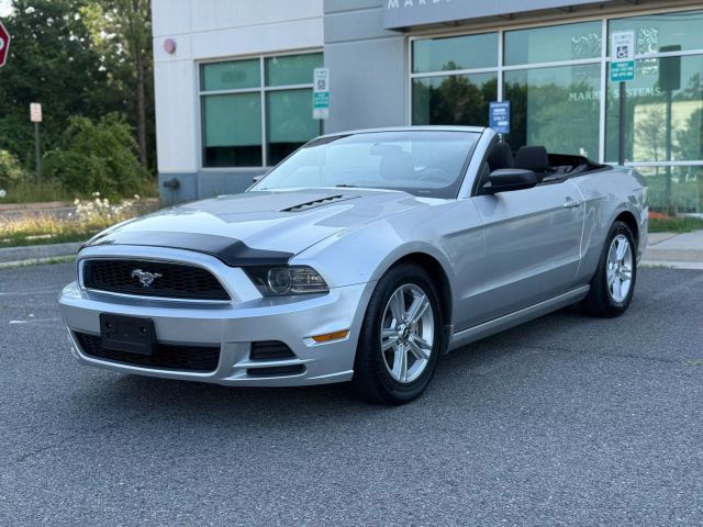 2014 Ford Mustang V6