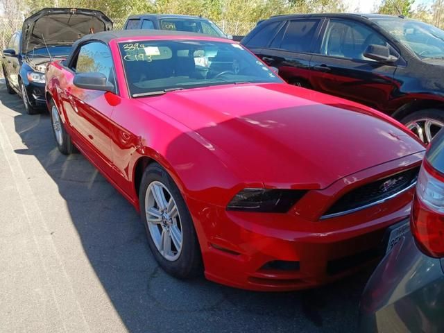 2014 Ford Mustang V6