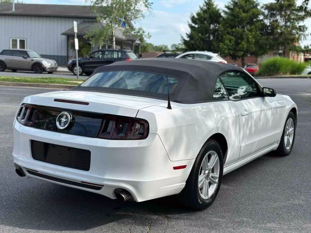 2014 Ford Mustang V6