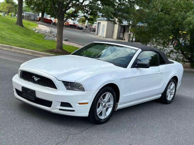 2014 Ford Mustang V6