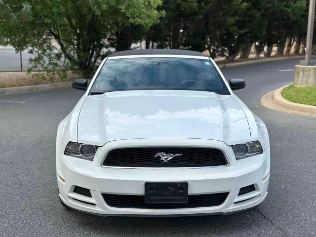 2014 Ford Mustang V6