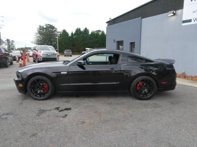 2014 Ford Mustang V6