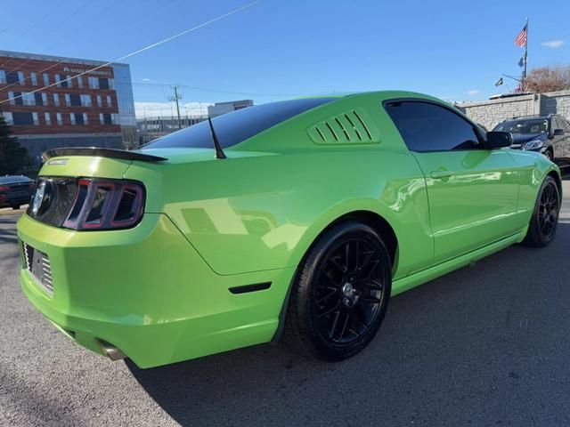 2014 Ford Mustang V6