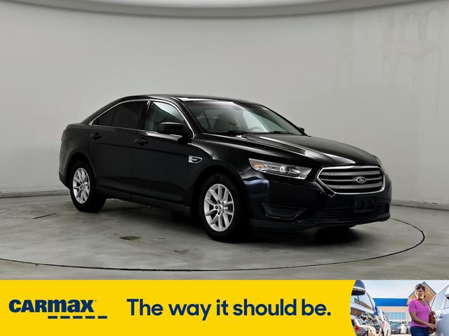 2014 Ford Taurus SE